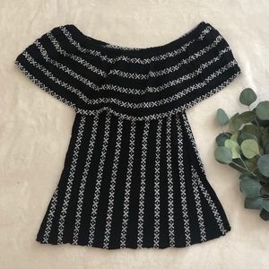 Knox Rose Off-Shoulder Blouse